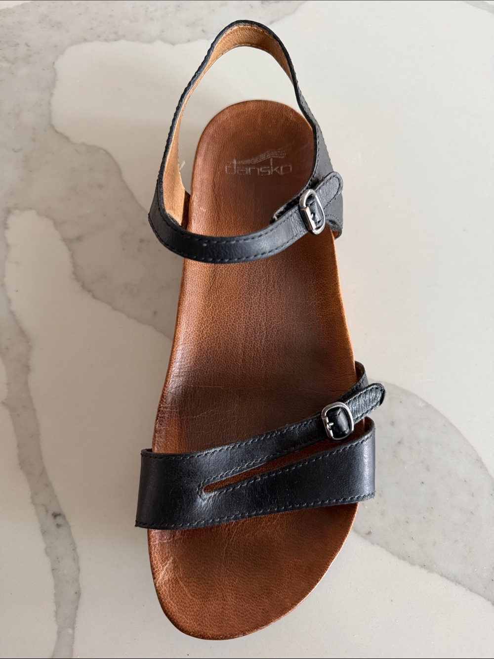 Dansko Janelle Adjustable Black Leather Sandal B. Women’s EU39 US 8.5-9